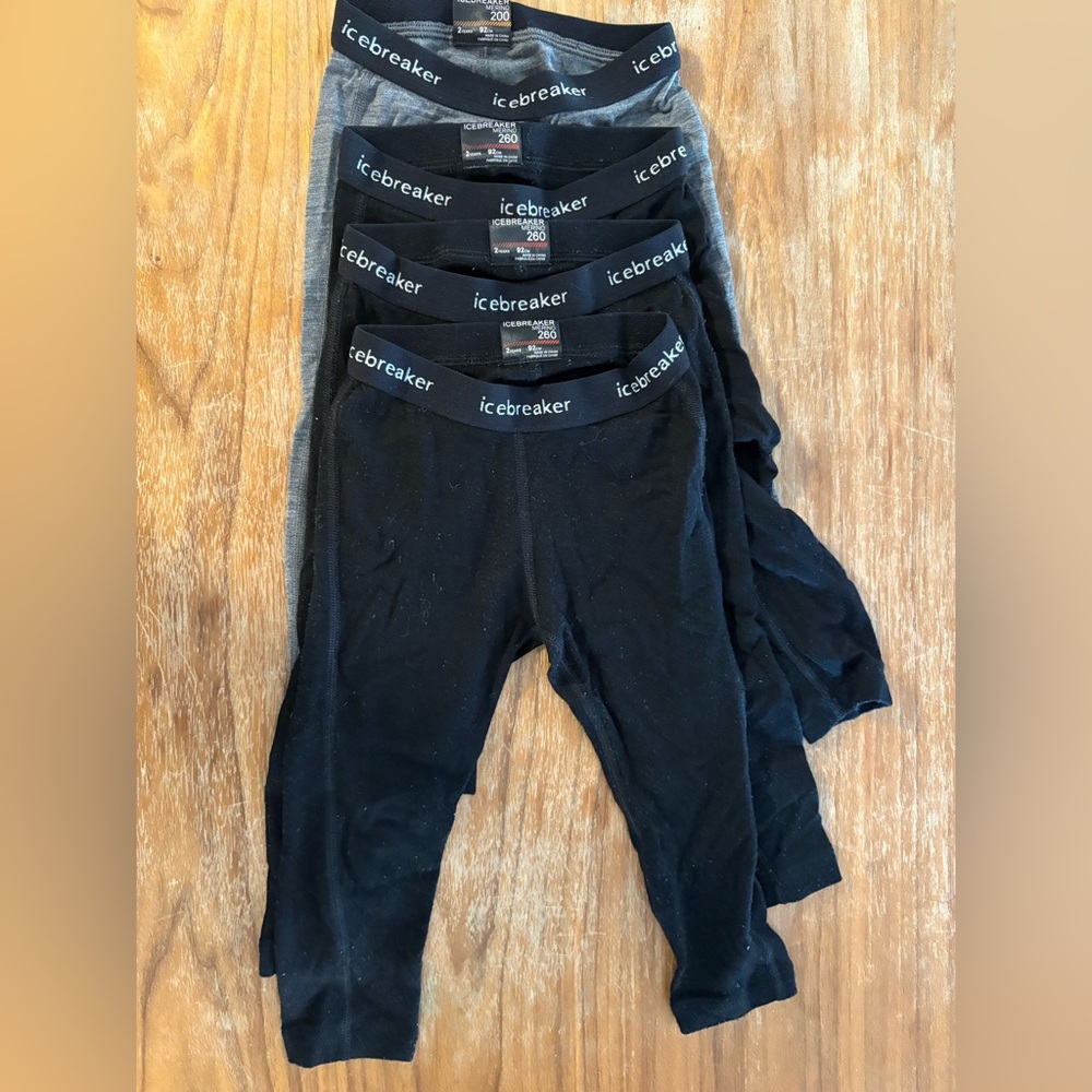 Icebreaker Merino Wool Leggings in Black and Gray